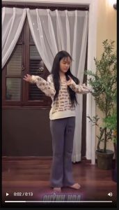 bàn xoay 360 độ quay video